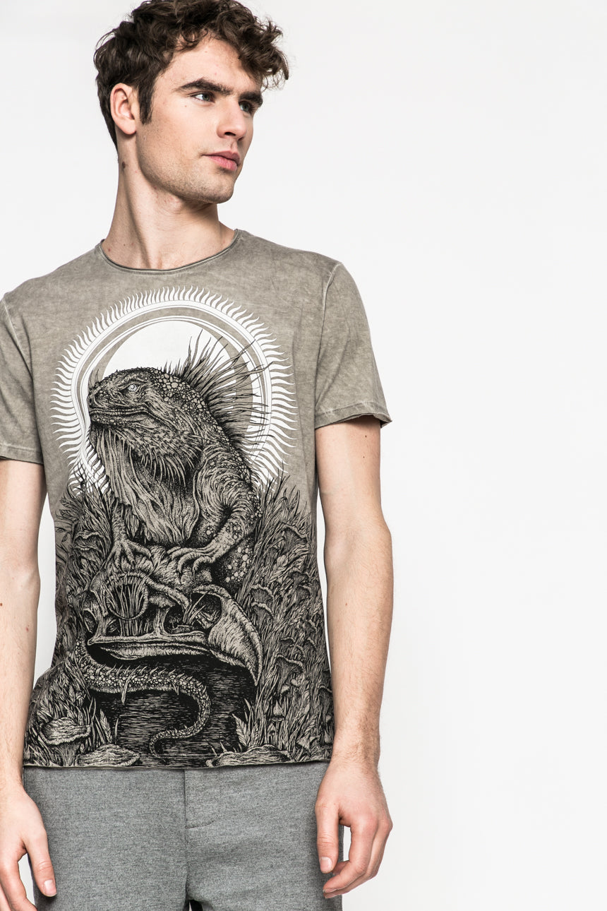 Holy Iguana T-Shirt (sepia)